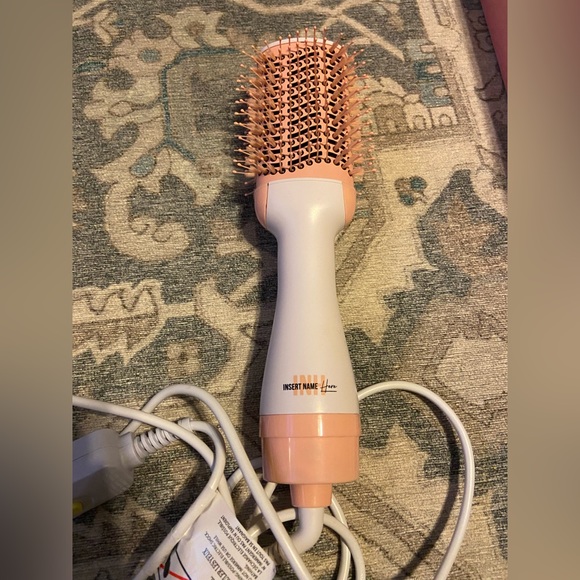 Insert Blowout Here Blow-dry Brush - Picture 6 of 12